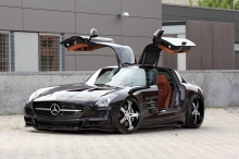  Mercedes-Benz SLS    